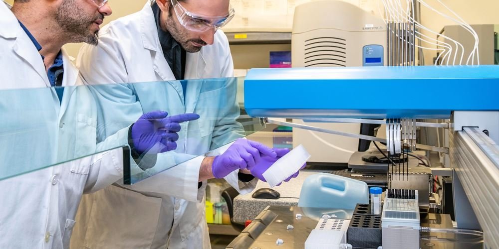 Men working in a laboratory